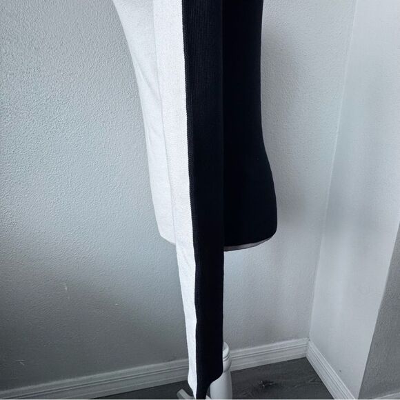 Commense Knit Top Long Sleeve Black White Reversible Sweater SZ L NEW - Picture 5 of 11
